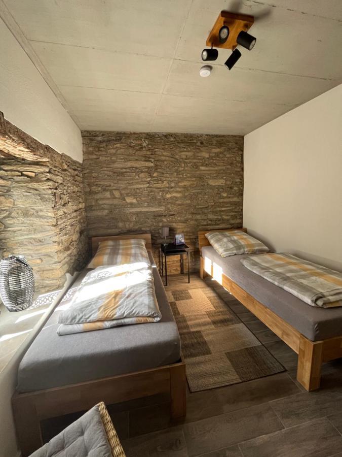 Ferienwohnung Am Wald-Und Wiesenkorb Kell am See Екстериор снимка